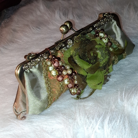 unmarked Handbags - Vintage Victorian Beaded Clutch Handbag Arm Bag. 1950' Both Sides Embellished.